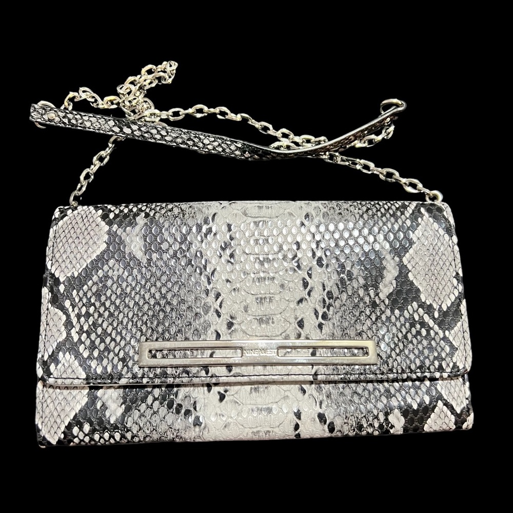 Snakeskin clutch